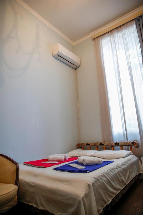 Apartment On Chubinashvili 30 Tbilisi Exterior photo